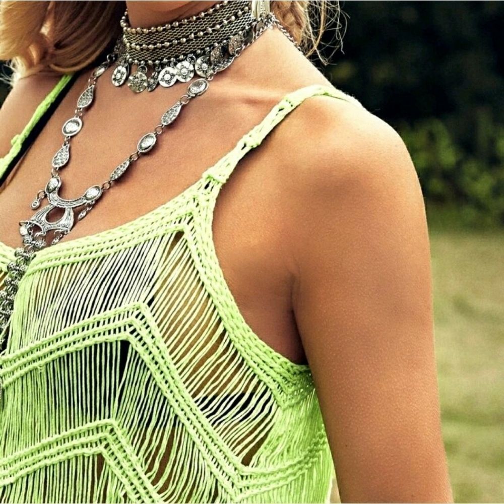 Neon Green Macrame Cover - Picture 5 of 6